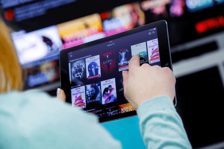 Projeto proíbe exibição de anúncios em planos pagos de streaming