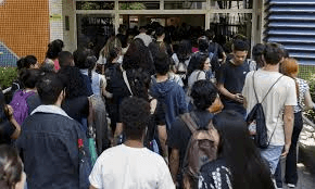 A constitucionalidade das cotas raciais em concursos públicos: Novo marco legal com a lei 15.142/25